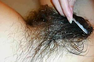 hairy bush underwater reveals super hairy pussy fetish close-up