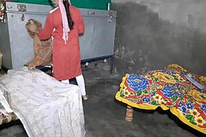 Stepbrother fucking beautiful stepsister in quickie hindi