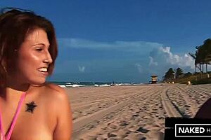 The amazing Latina has great sex directly on the sand in Miami Beach