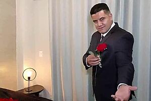 Brazilian Bodybuilder Yuri Gaucho Receives Huge Cumshot On Armpit