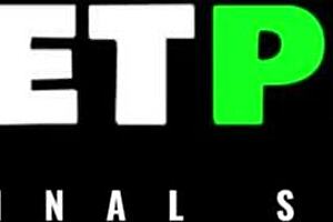 Latina Babe Fucks Bars