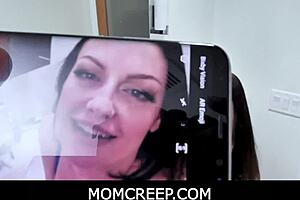 Stepson meets stepmom in bathroom for doggystyle bone session 😈