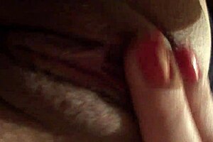 My latina girlfriend masturbates so hot