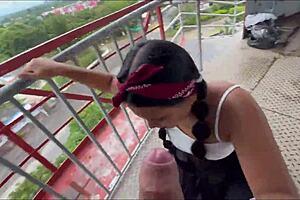 Es el mejor video de sexo en publico que veras te recomiendo mirtar el final donde nos pillan