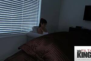 Stepsister Struggles To Concentrate On Homework While Fucking