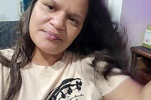 chubby latina licks her big pussy