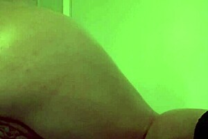 i stretch my ass solo with dildo