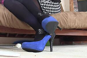 Beautiful suede shoes worn by the cute milf patient in the hospital 😊