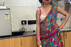 I love watching indian step mother deepthroat in kitchen