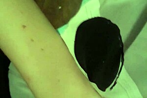 White girl gives blowjob with bad overbite.