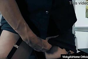 Vicky Vette, hot secretary, masturbates at office for boss! 😏