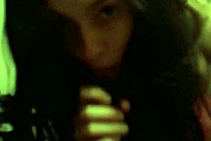 White girl gives blowjob with bad overbite.