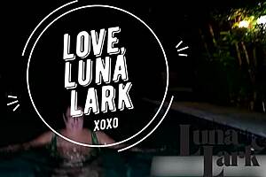 Curvy Luna Lark Gets Wet Doggystyle Fuck in Pool by Jay 😏