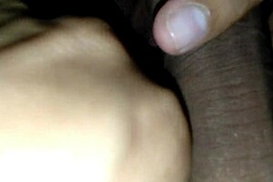 แหกหีสาวสวยเอาควยเย็ดรูแตดจนแตกในใส่รูหี