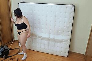 multiple squirting orgasms lead to public outdoor creampie