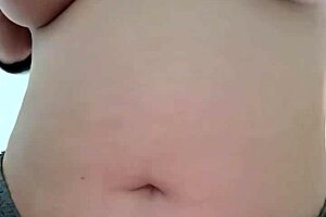 Nicole Passat's bold belly reveal in amateur video