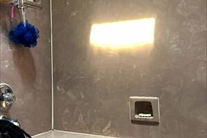 Come stretch my tight pussy in this 3some group session?