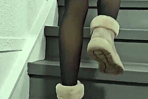 a young 18+ poetess reads poetry