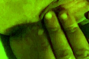 fingering my girl playing with that clit