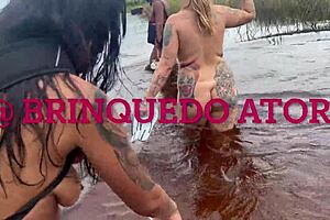 vazou na net, banging my friend bareback on nudist beach with hung dudes