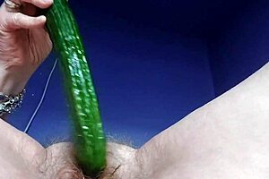 Granny fucks hairy pussy