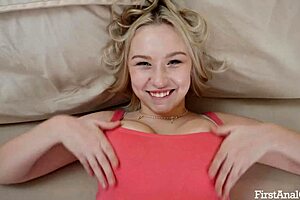 sara bork tries anal for the first time 😩