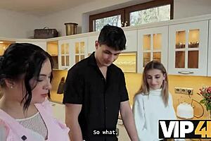 hot bathroom sex after shaving pussy 😘