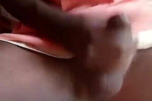 Big dick Kenyan shemale cumming