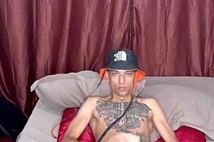 Thiago says, 'Loving this silicone ass.'