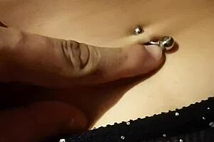 i relax with her belly button