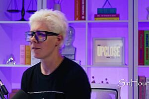 Teen Pornstar Shares How Her Body Adjusts to Intense Fucking in Casting