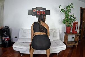 latina milf paty bumbum returns to mansion and worships asshole with big pussy