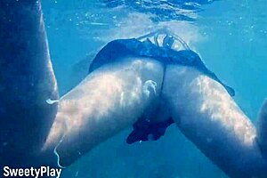 Underwater creampie after pussy cum 😍