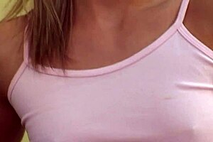 courtney simpson squirts hard during intense fucking!