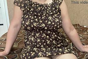 Russian Girl Cums Watching Masturbation