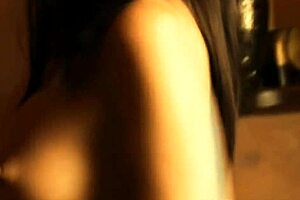 Wow, Indian Bollywood Nude Actress in Shocking Erotic Scandal Scene!