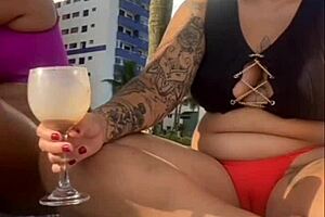 African milf flashes on beach alone