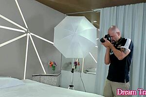 I Seduce Photographer With Anal