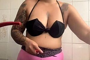 I'm making dinner for my husband's friend, knowing I'll be the dessert for both on halloween