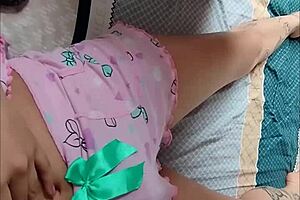 hijastra seduces me with pajamas and i grope her all