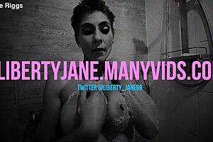 Liberty Jane's Solo Dildo Play Leads To Huge Orgasm