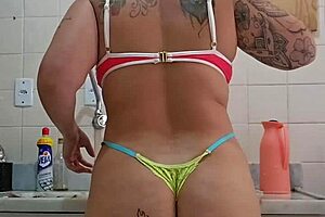 Thick Cock Penetrates Pussy While Washing Dishes in Exhibitionist Flash