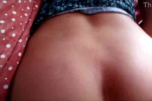 Cojiendo A Mi Mujer En El Cuarto De Nuestra Nena Que Se Fue Al Colegio