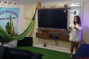 Paty bumbum gives massage to german tattoo artist