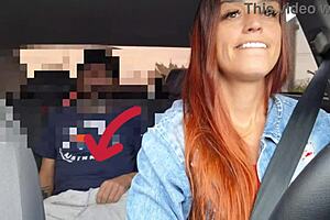 motorista de app pega passageiro se masturbando por trás e deu pra ele no carro