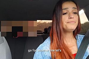 motorista de app pega passageiro se masturbando por trás e deu pra ele no carro