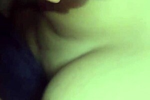 friend with a big ass asks me to borrow the bathroom look how it ends