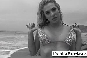 Hot dahlia gets naughty and squirts all over the beach