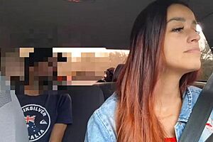 motorista de app pega passageiro se masturbando por trás e deu pra ele no carro