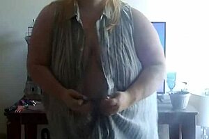 Ocean deep dance fun stripping with big tits and ass.